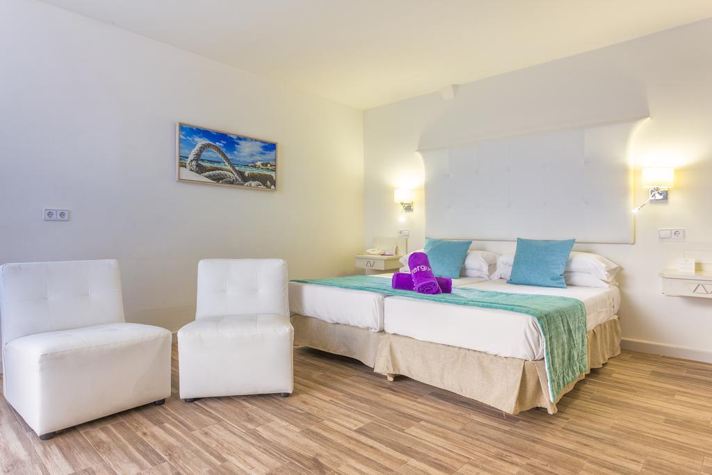 Fergus Style Cala Blanca Suites Santa Ponsa Eksteriør bilde